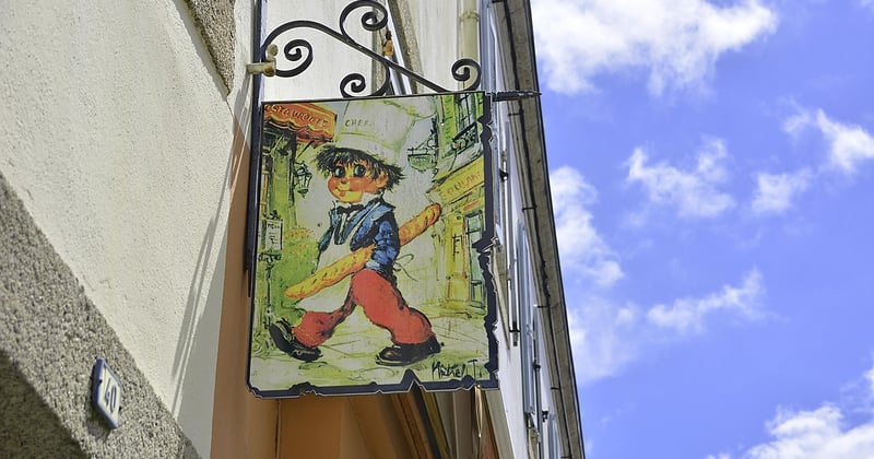Comment fabriquer une enseigne région nantaise qui attire les clients