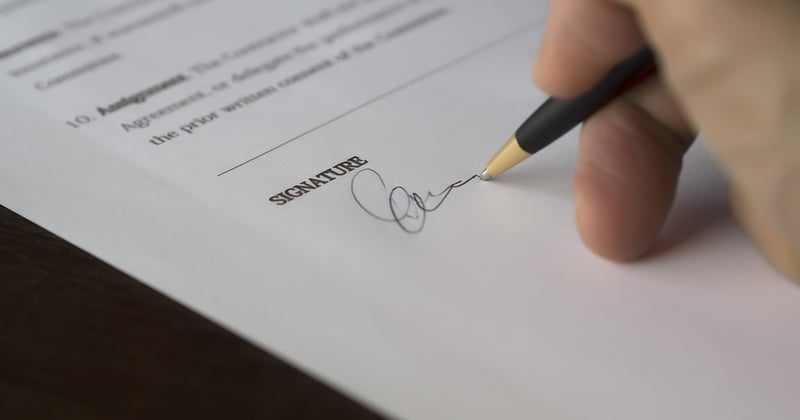 PO signature : comment créer et utiliser la vôtre efficacement