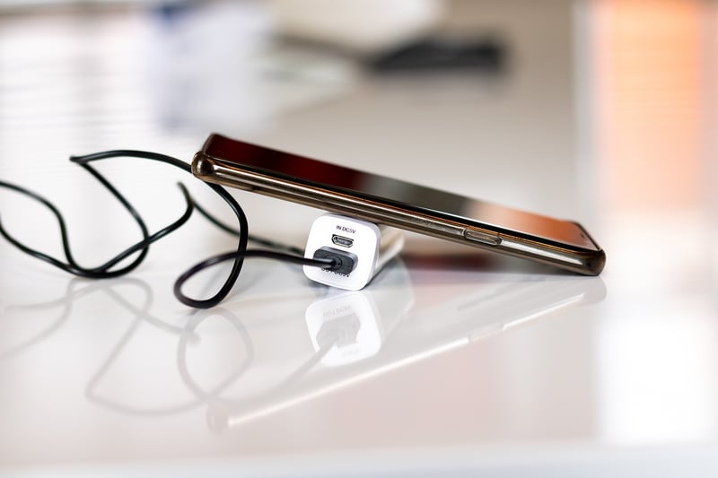 Recharger son forfait mobile par carte bancaire en 2026 : le guide simple et rapide